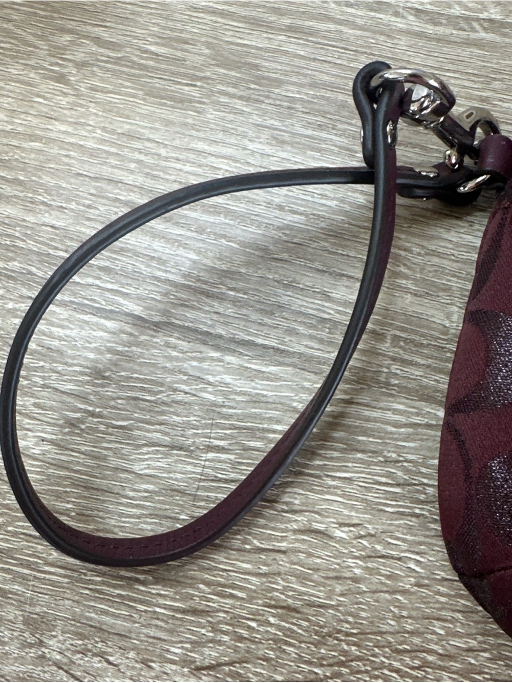 Coach Burgundy Signature Turnlock Wristlet - Picture 4 of 11